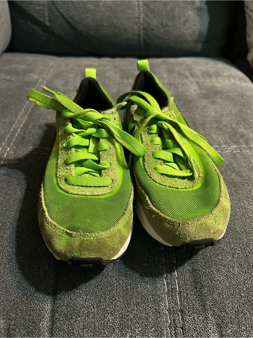 Nike Kids Neon Green Lightweight Sneakers with Black Swoosh